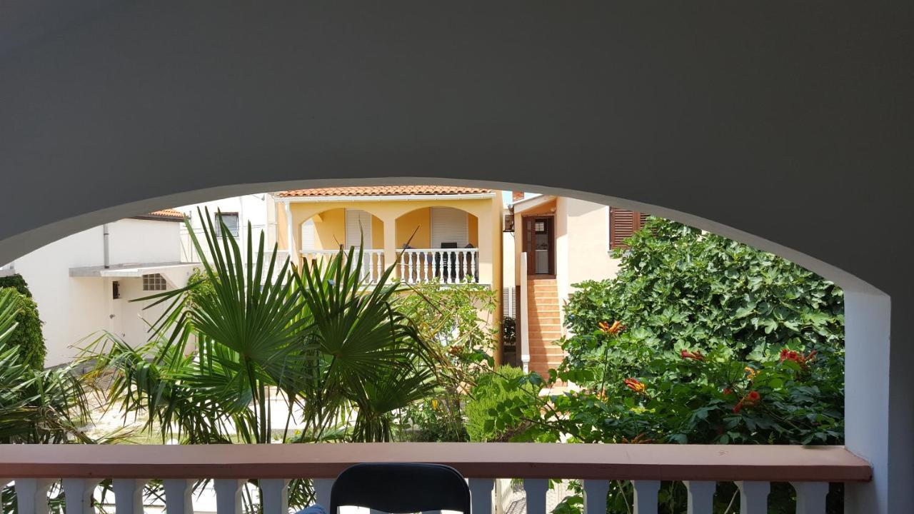 Apartments Kore วีร์ ภายนอก รูปภาพ