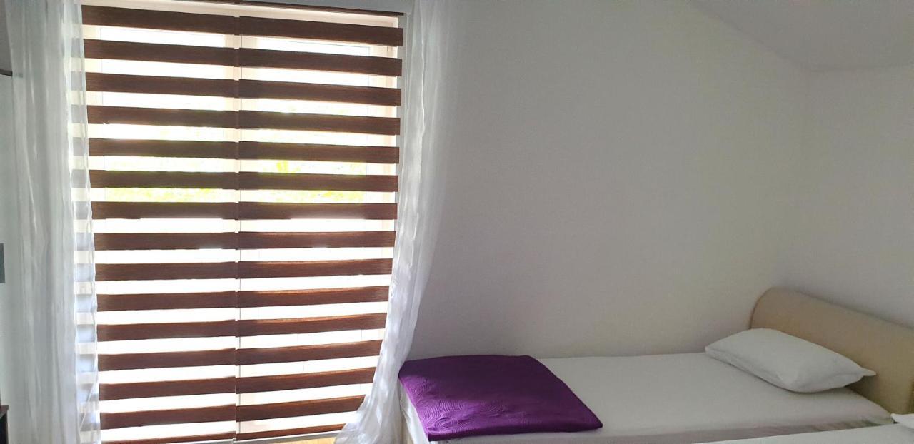 Apartments Kore วีร์ ภายนอก รูปภาพ