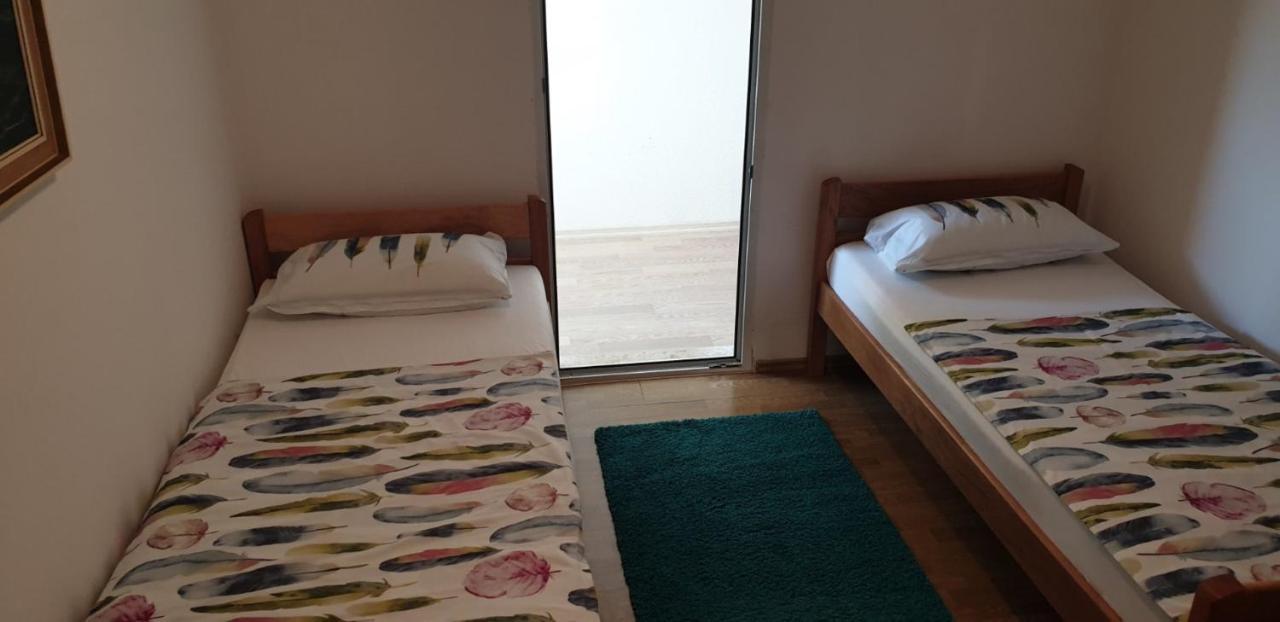 Apartments Kore วีร์ ภายนอก รูปภาพ